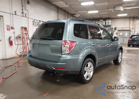 2009 Subaru Forester 2.5X из США, поврежденный, VIN JF2SH63659H793168